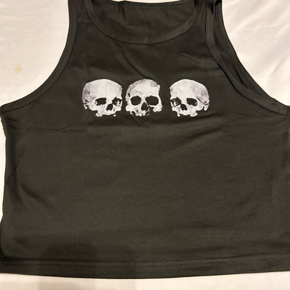 Trio Of Skulls Black Graphic Sleeveless Crop Top Grunge Punk Emo Goth Size M - Picture 3 of 12